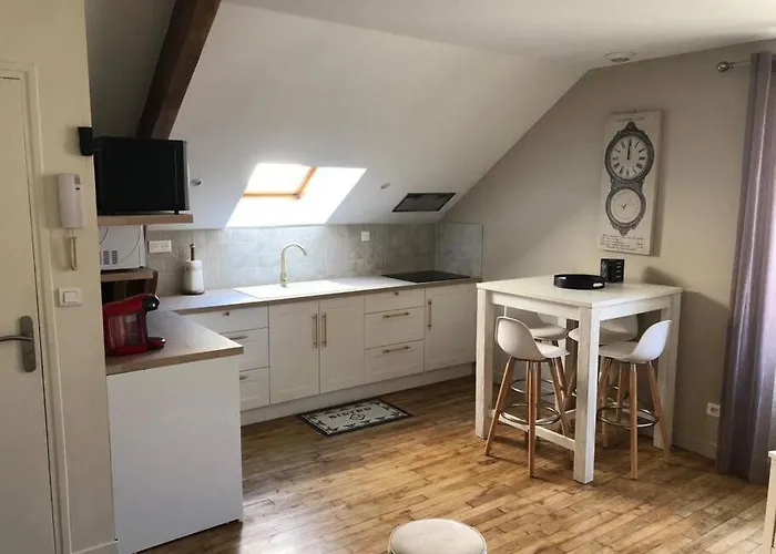 Appartement paisible à Brive près du centre-ville et de la gare avec Netflix Fibre internet et Stationnement gratuit